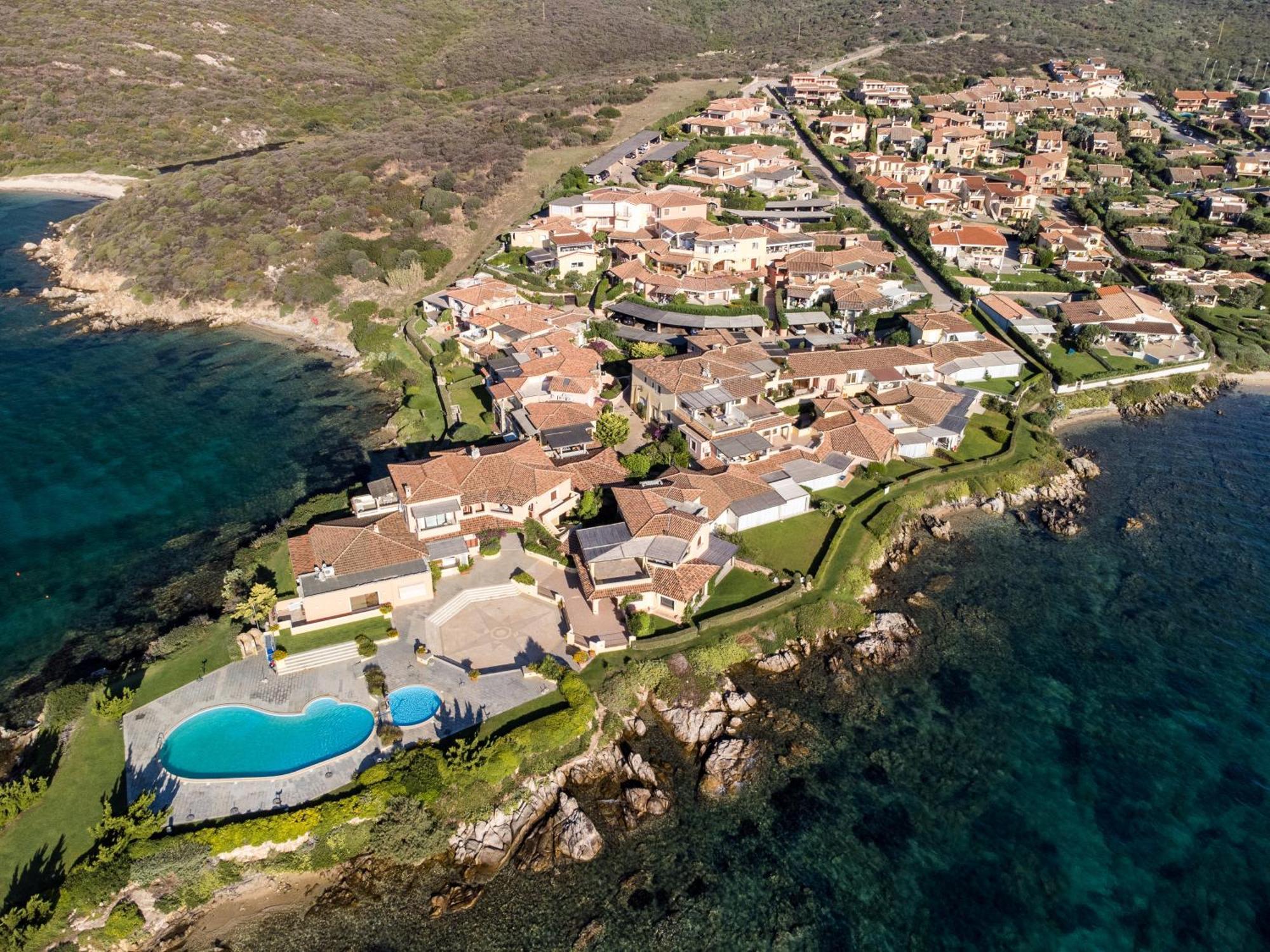 S'Abba Seafront Apartments - Your House In Sardinia Golfo Aranci Exteriör bild