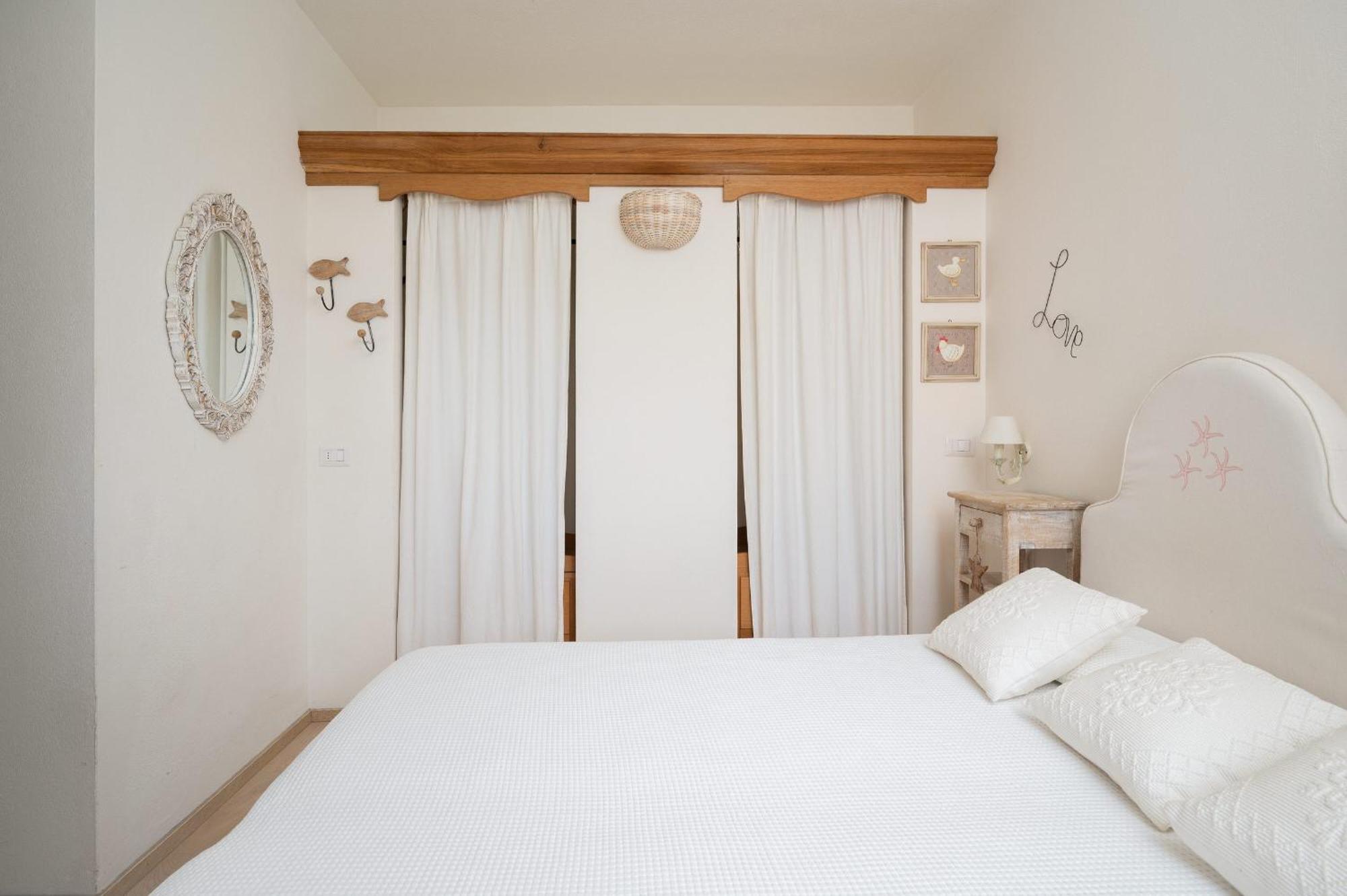 S'Abba Seafront Apartments - Your House In Sardinia Golfo Aranci Exteriör bild