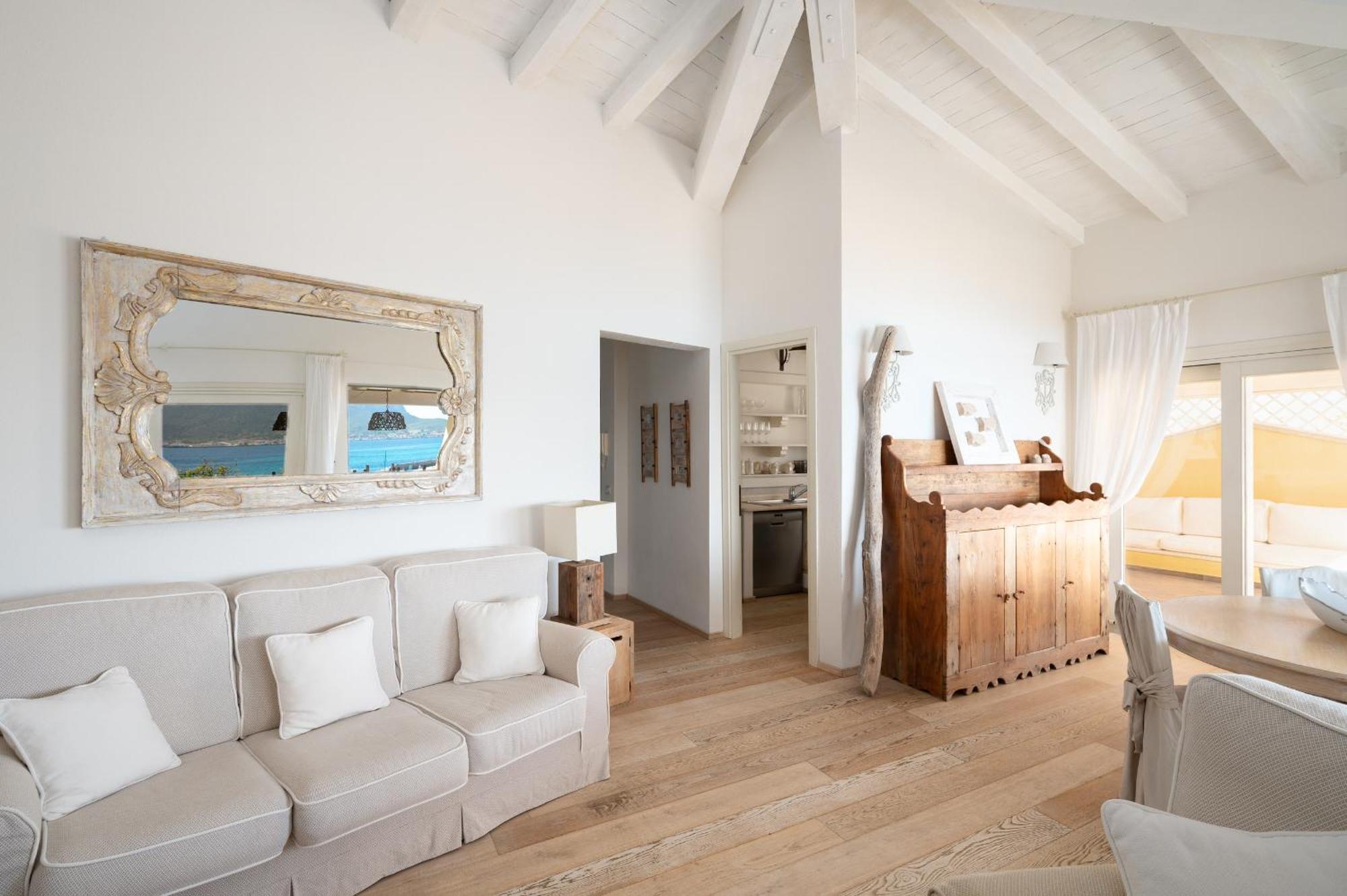 S'Abba Seafront Apartments - Your House In Sardinia Golfo Aranci Exteriör bild