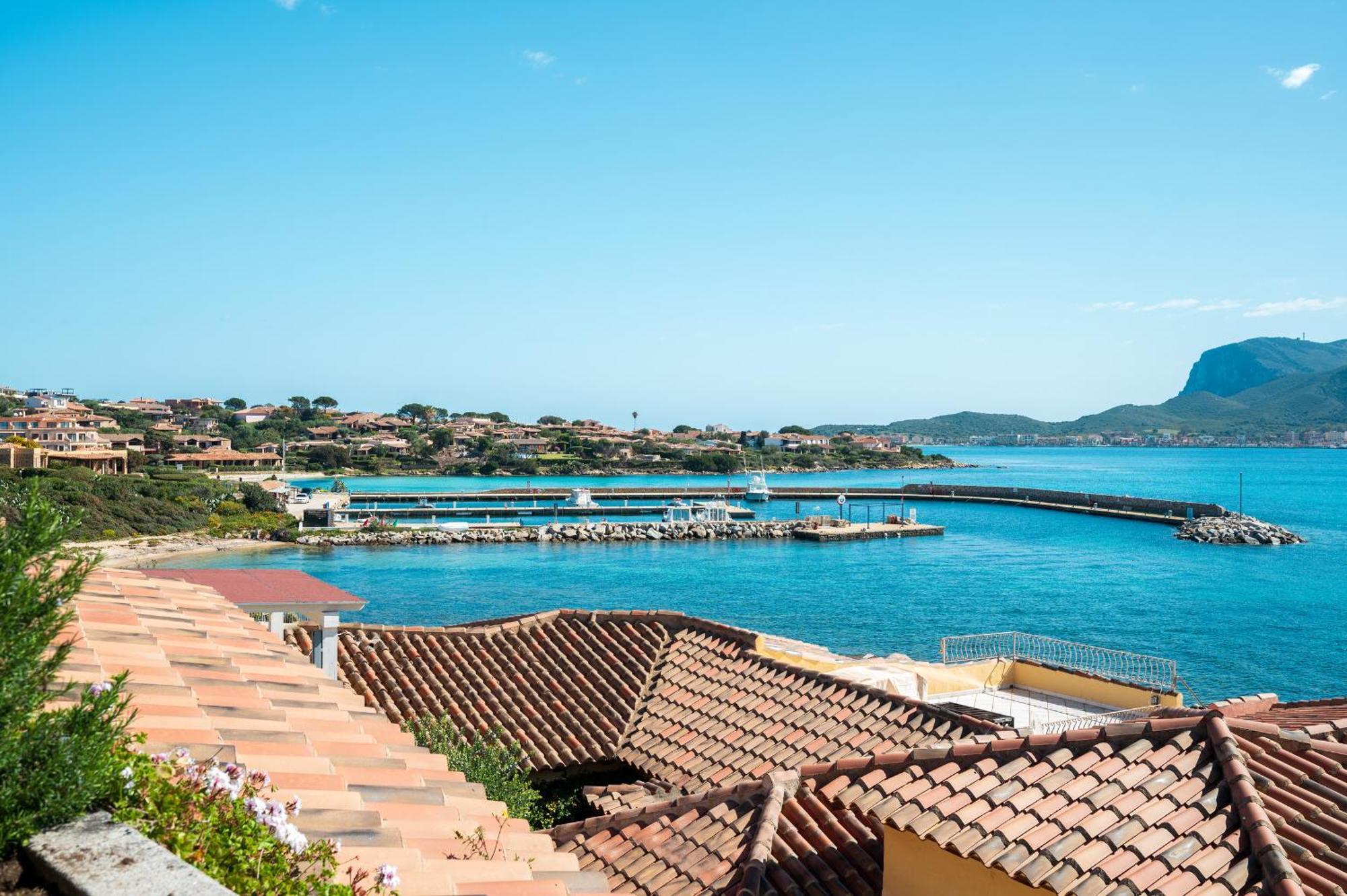 S'Abba Seafront Apartments - Your House In Sardinia Golfo Aranci Exteriör bild