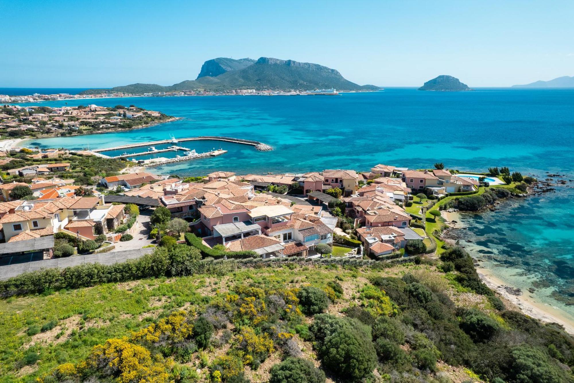 S'Abba Seafront Apartments - Your House In Sardinia Golfo Aranci Exteriör bild